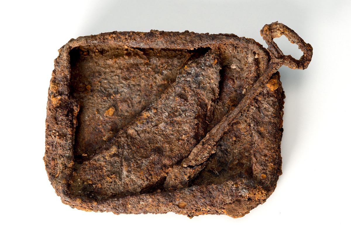 Boîte de sardines datant de la Grande Guerre et découverte à Vénizel (Aisne), 2009.